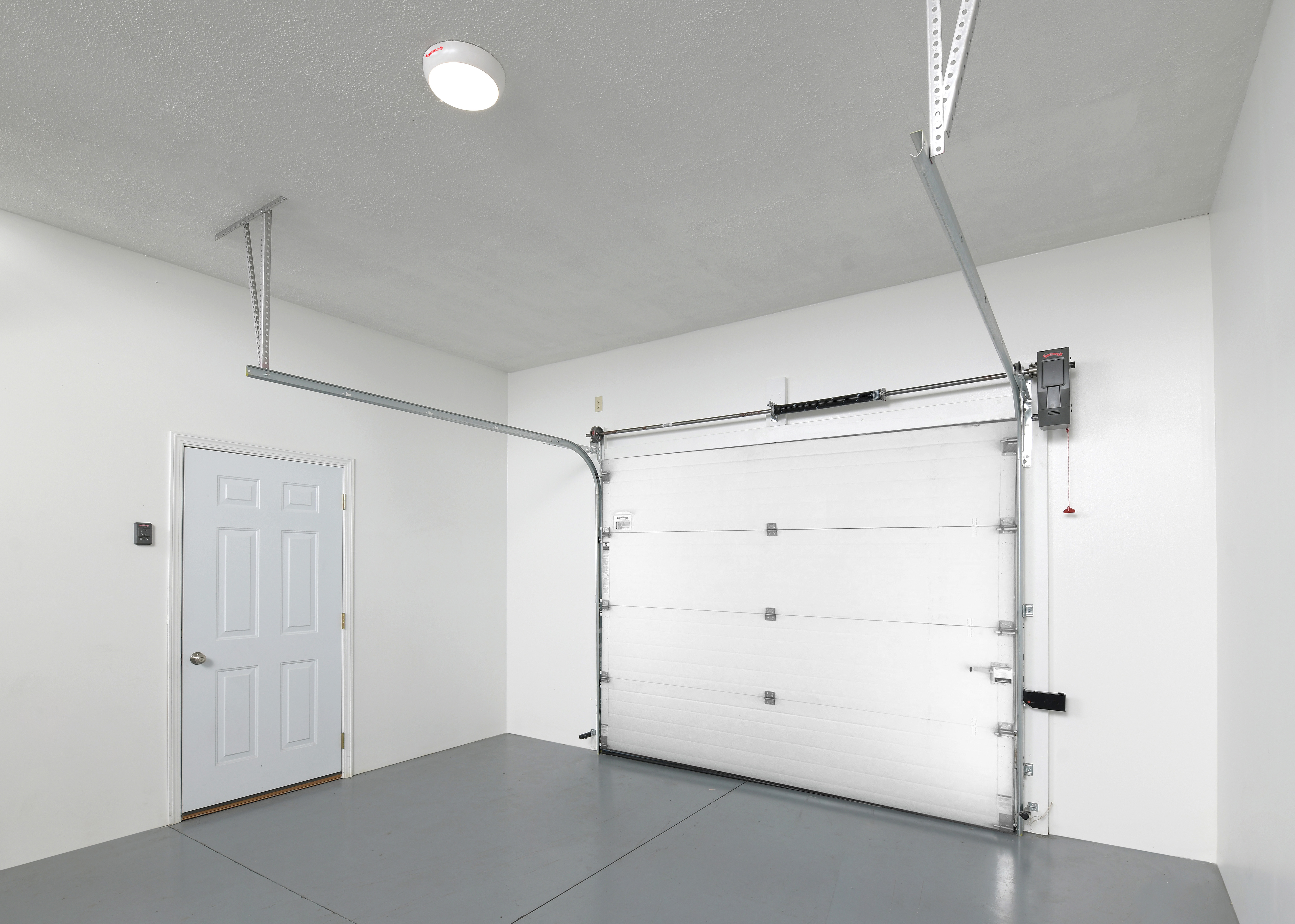 Overhead Door Introduces Its First Wall-Mount Garage Openers ... - OverheaD Door Infinity 2000 Wall Mount Garage Openers Application