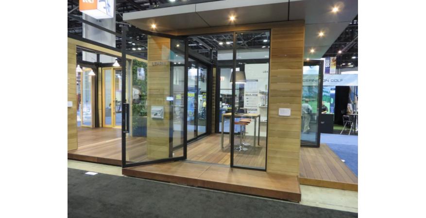 The manufacturer’s new Pivot Door System features a narrow stile and rail profile for more glass, light, and consistent-width panels for balance and symmetry. Available with direct-set or panel glazed sidelites and transom and a flush threshold, the door comes with high-performance hardware and low-E glass. It comes in a range of materials, such as aluminum and aluminum-clad wood