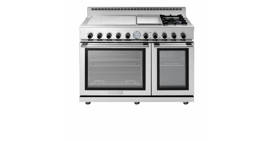 Catering to serious cooks, the gas ranges offer BTUs from 3,600 to 18,000 BTUs. The industrial-style Next (shown) includes a tri-fuel range offering gas, induction, and electric griddle cooking.