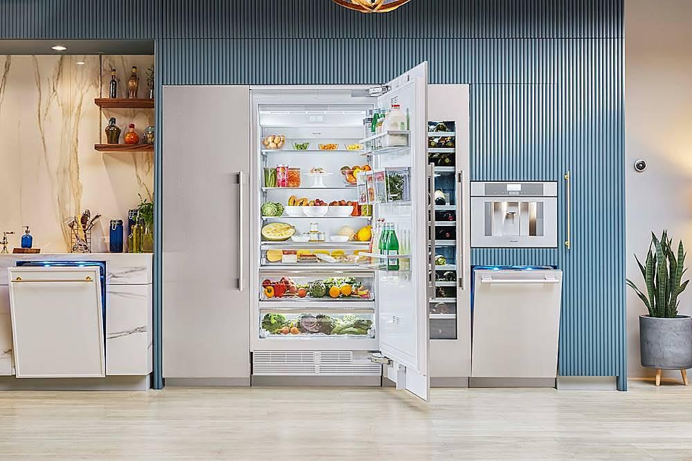 Thermador shop integrated refrigerator