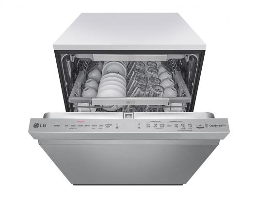  LG QuadWash dishwashers with Dynamic Dry Technology open 2
