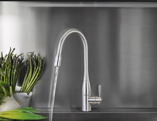 When working in tandem with water, ozone is a strong antibacterial agent that oxidizes microorganisms. And now this wonder water is available in the kitchen thanks to the new Aqualogic ozone faucet by Lenova.