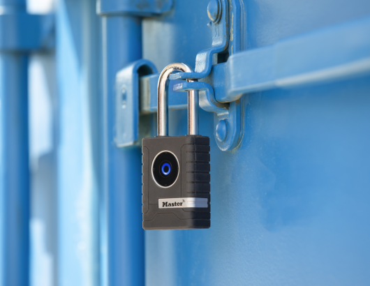 Master Lock Bluetooth outdoor padlock