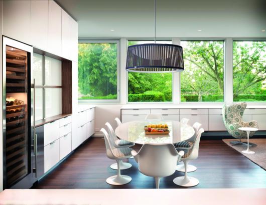 Performance issues and cost may have deterred homeowners from fully embracing LED lighting in the past, but with the technology evolving at breakneck speed, it’s starting to dominate residential kitchen applications.