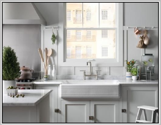 Designing an inspiring kitchen is a challenging endeavor in general, but it’s even tougher when you have very little space and a tight budget.  Still, solutions are out there.