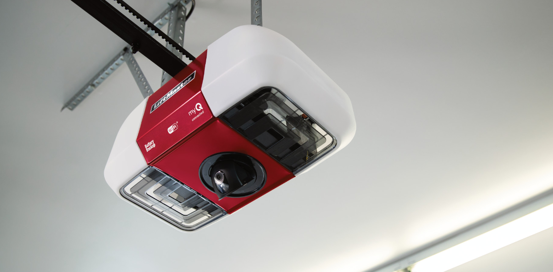 Liftmaster myQ Garage Door Opener With Smart Camera worms eye view