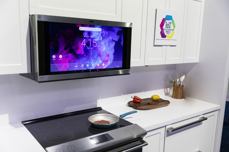 https://www.residentialproductsonline.com/sites/rpo/files/u11/2020-03/GE-Appliances-Kitchen-Hub-with-Microwave-oven-and-internal-camera-installation-angle.JPG