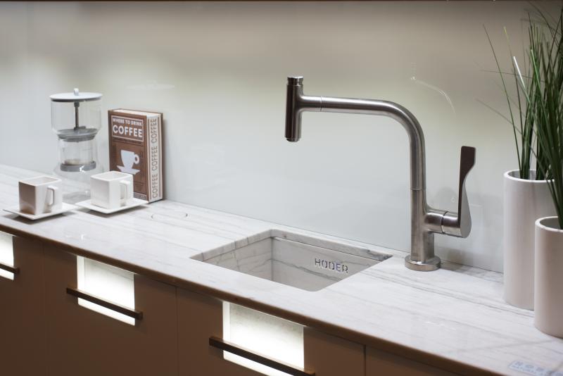 Hansgrohe Critterio faucets and fixtures were used in the "Making Room" kitchen