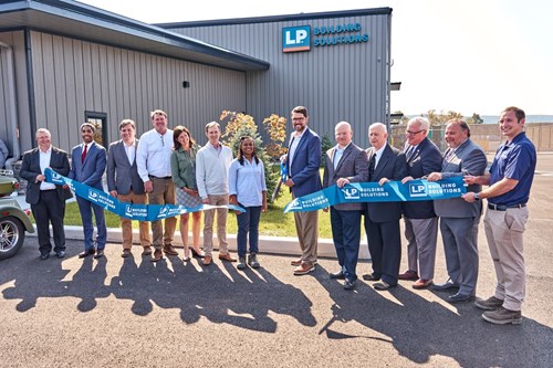 LP BUILDING SOLUTIONS OPENS NEW LP SMARTSIDE EXPERTFINISH FACILITY IN BATH, NEW YORK